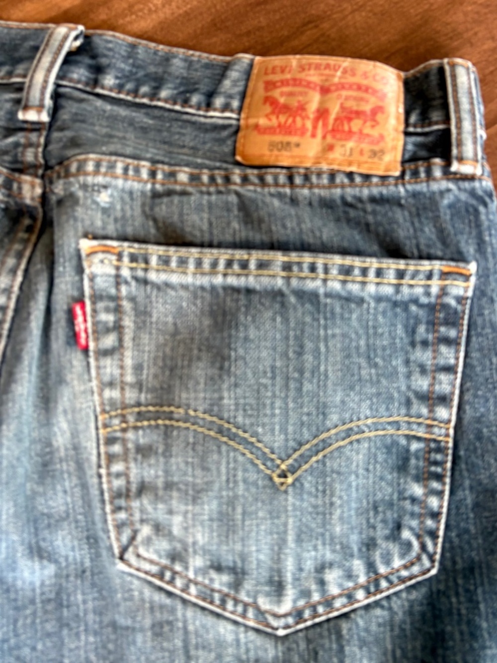 Levi Strauss & Co 505 Mens Jeans Regular Fit Blue Denim Size 31x34 - Picture 3 of 14